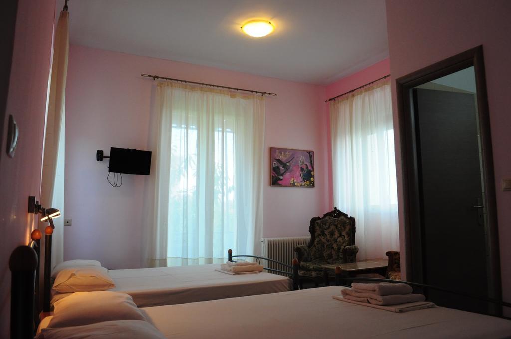 Christina Guest House Mistrá Habitación foto