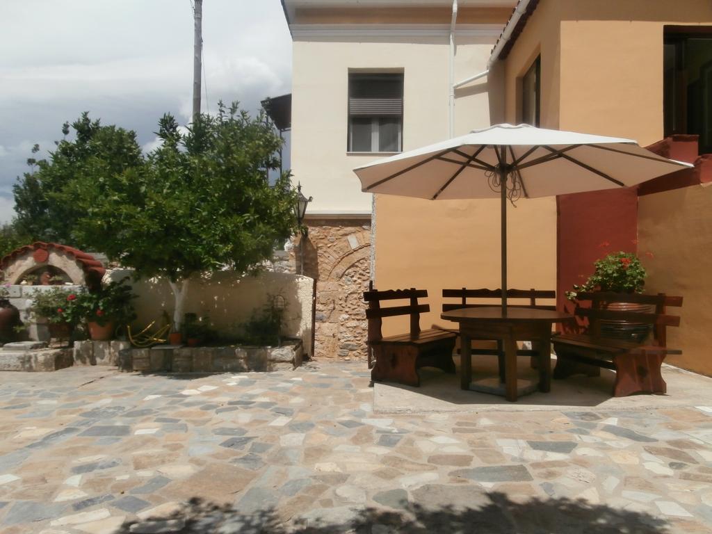 Christina Guest House Mistrá Exterior foto